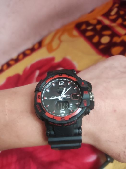 Продам часы Casio G-Shock Ga-100 и вторые практически новые.