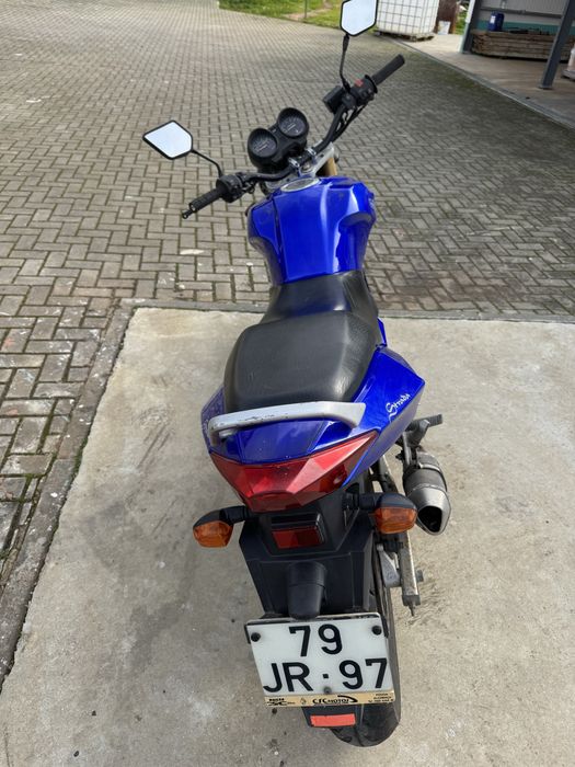 Vendo ou troco I-moto Strada – Azul