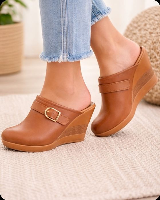 Klapki Damskie na Koturnie kryte 40 roz