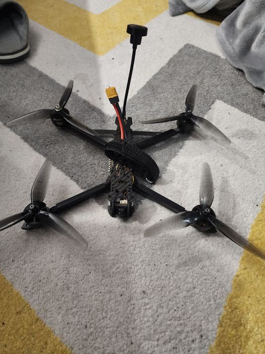 Продам fpv дрон трофей