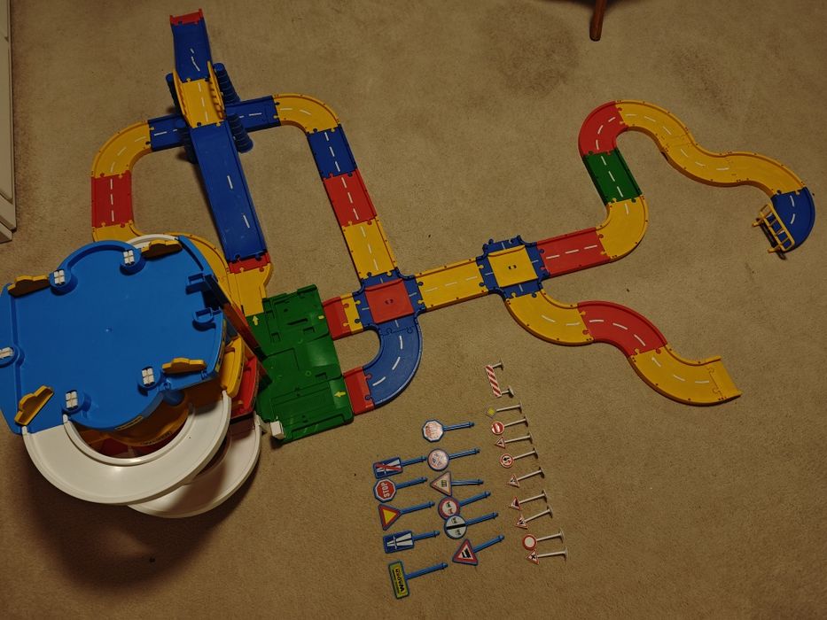 Garaż parking wielopoziomowy Wader  + tor + znaki