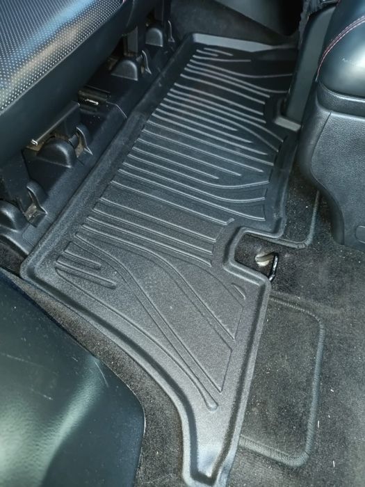 Dywaniki gumowe Dodge Durango 6 osobowe