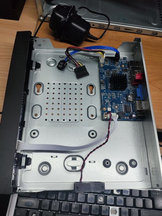 Rejestrator Dahua NVR4108-HS EI