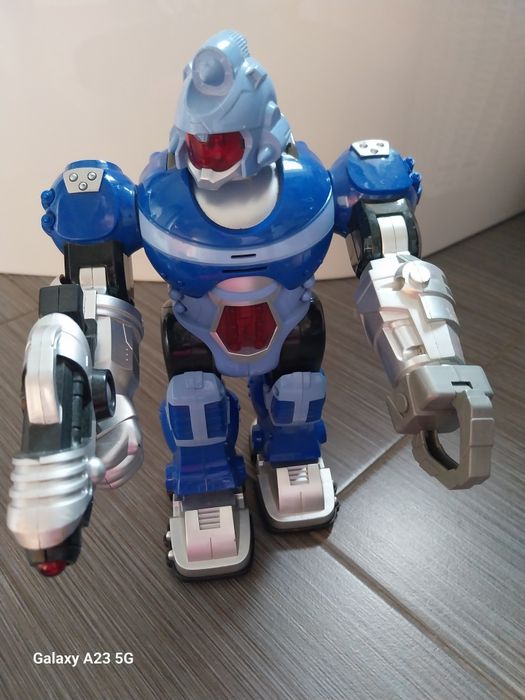 Robot zabawka światła dźwięk  strzelanie