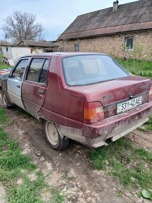 Автомобіль славута