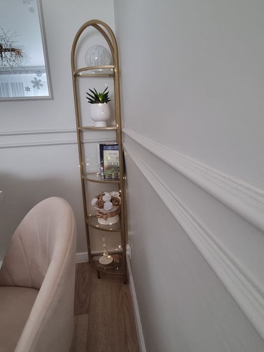 Regał złoty z szybkami