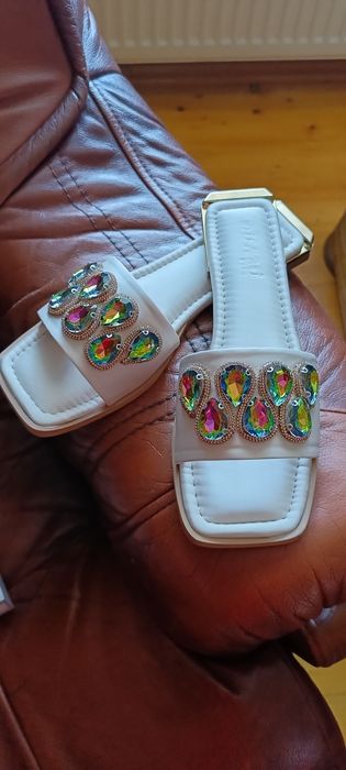 Eleganckie Klapki