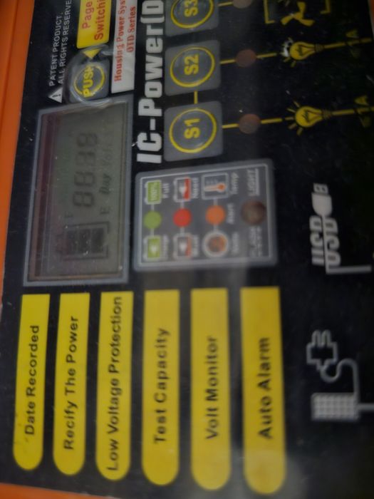 гелевый аккумулятор Weekender с дисплеем, контроллером и LVD