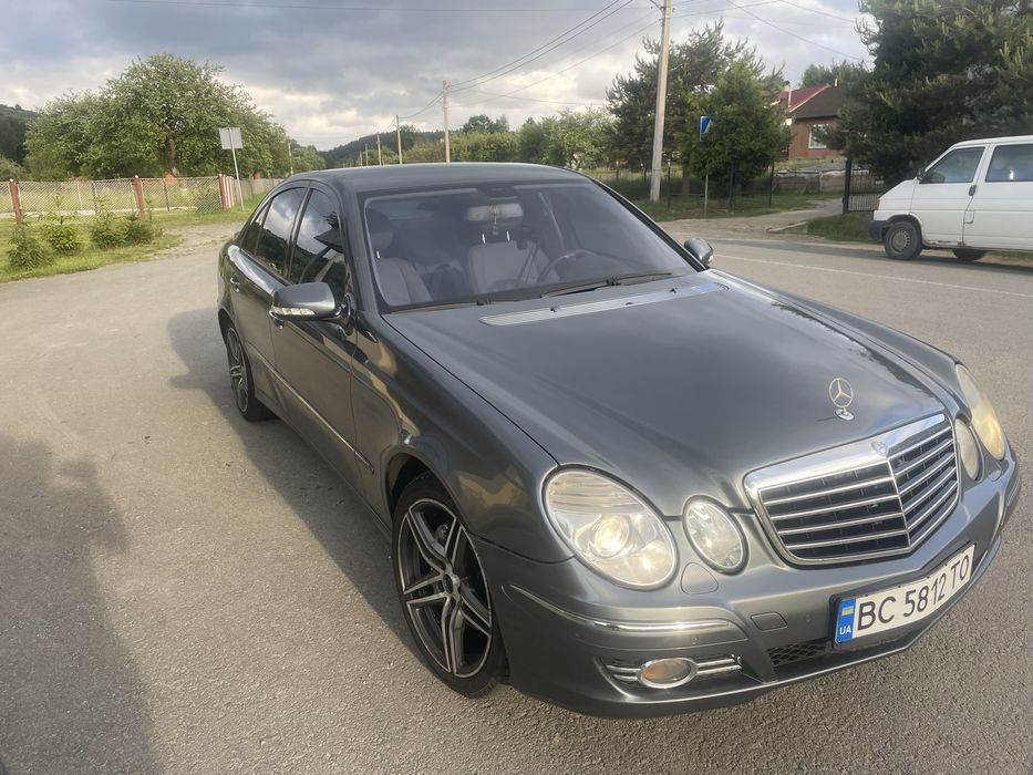 Mercedes-benz e211