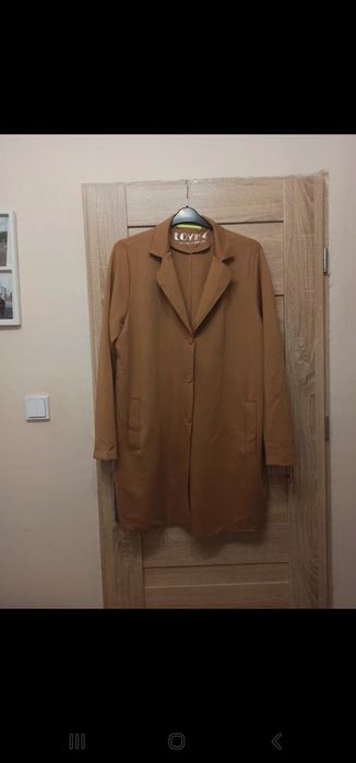 Płaszcz damski brązowy