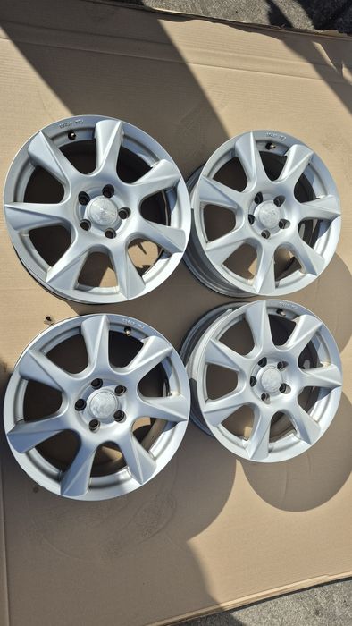 Felgi aluminiowe 16", 5x105, et38 ,6.5J. Otwór 70.