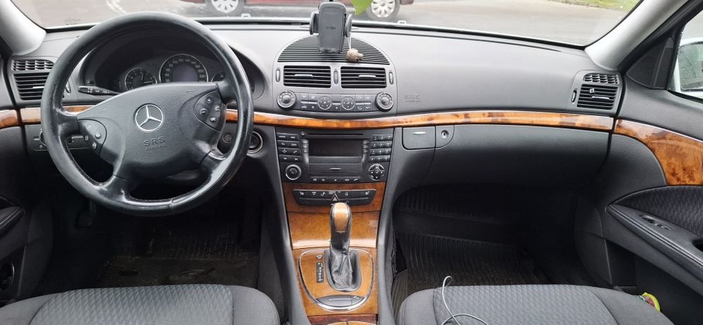 Mercedesa Benz w211