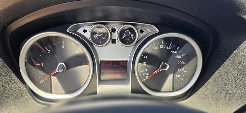 Ford Focus MK2 Titanium 1.6