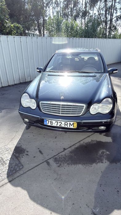 Mercedes-Benz Classe C 270 — fotografia 3