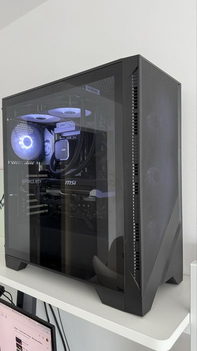 Komputer MAD DOG Powered by MSI F321R-I05WR32WH i5-12600KF 32GB RAM 1TB SSD GeForce RTX5060Ti DLSS 4.5 Wi-Fi Windows 11 Home