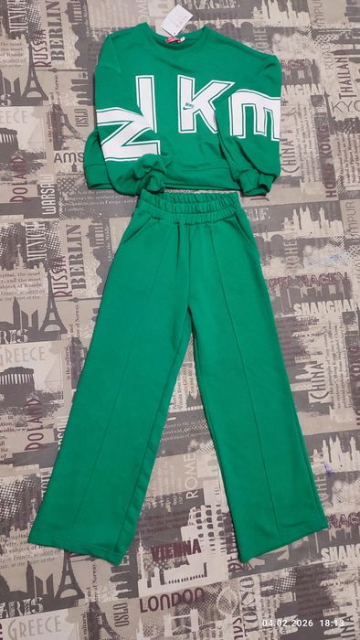 Костюм для дівчинки р.146