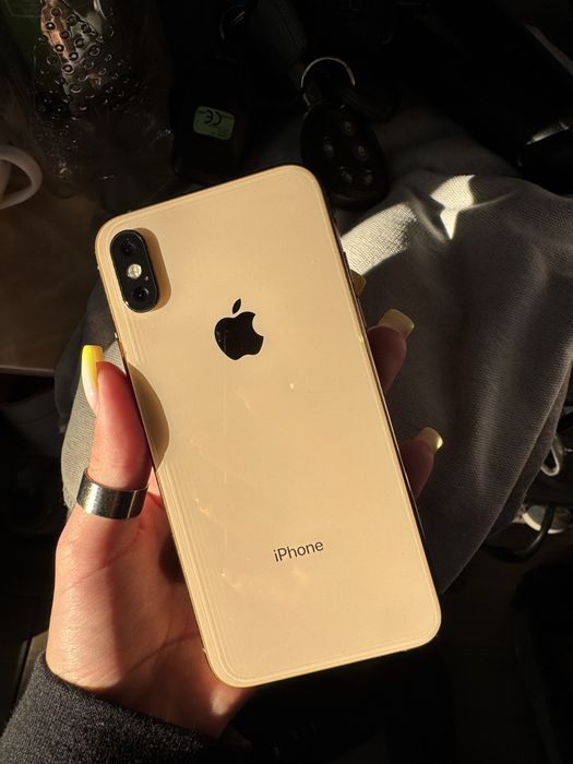 продам iPhone xs 256gb