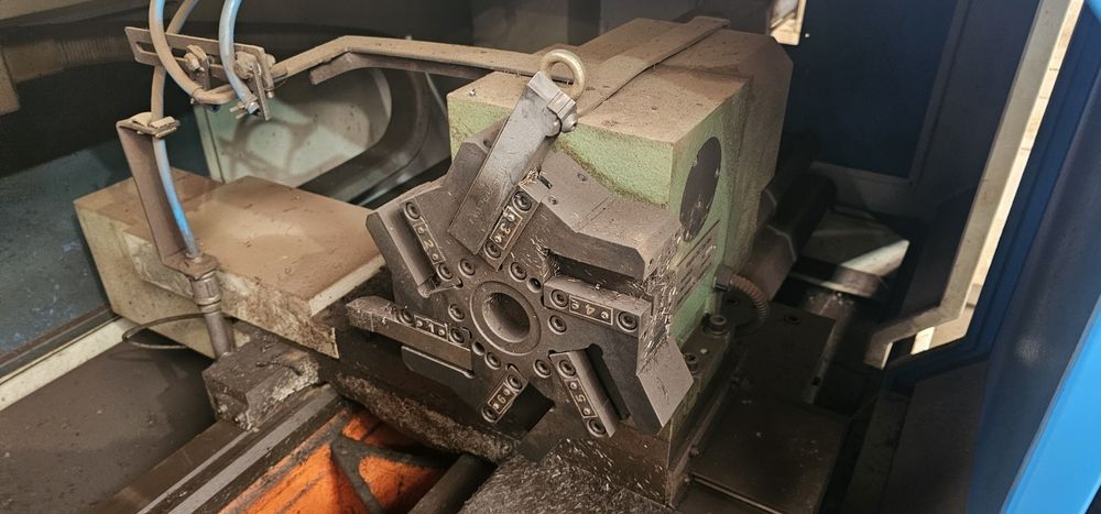 Tokarka CNC 400x700