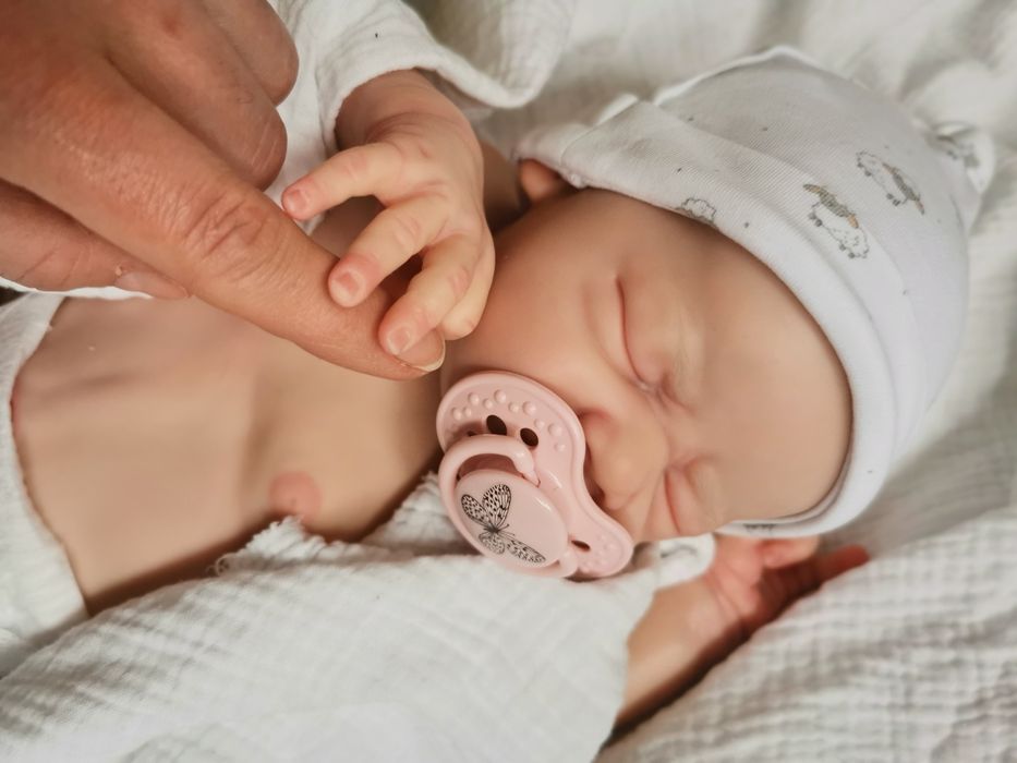 Niemowlę reborn realistyczna oryginalna lalka