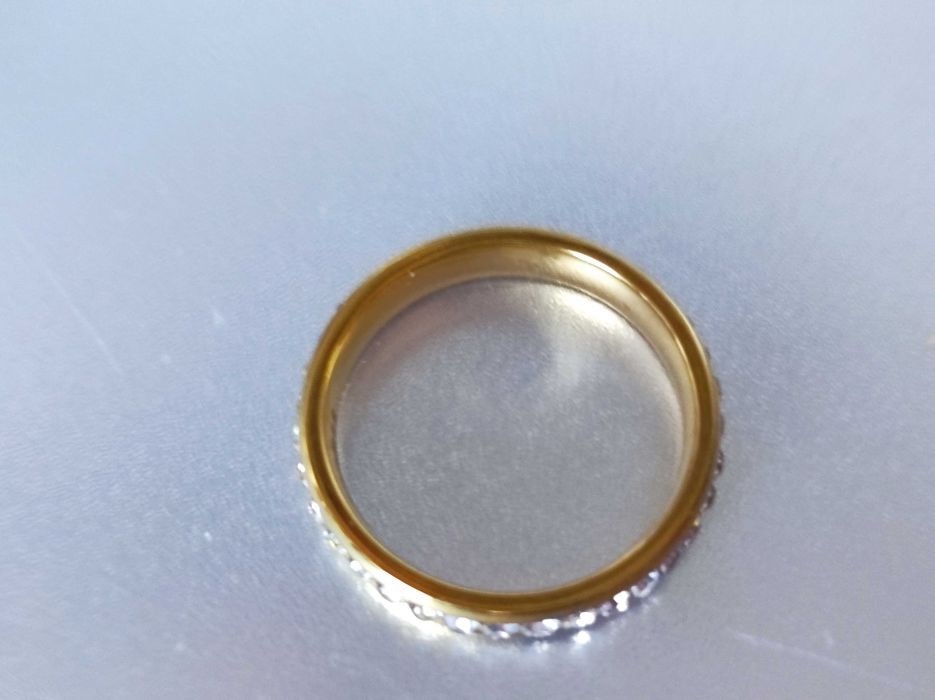 pierścionek obrączka z cyrkoniami r 18mm stal szlachetna