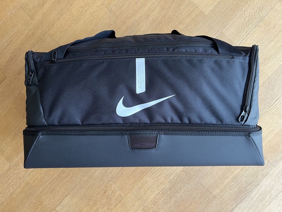 Сумка Nike Academy Team 37L