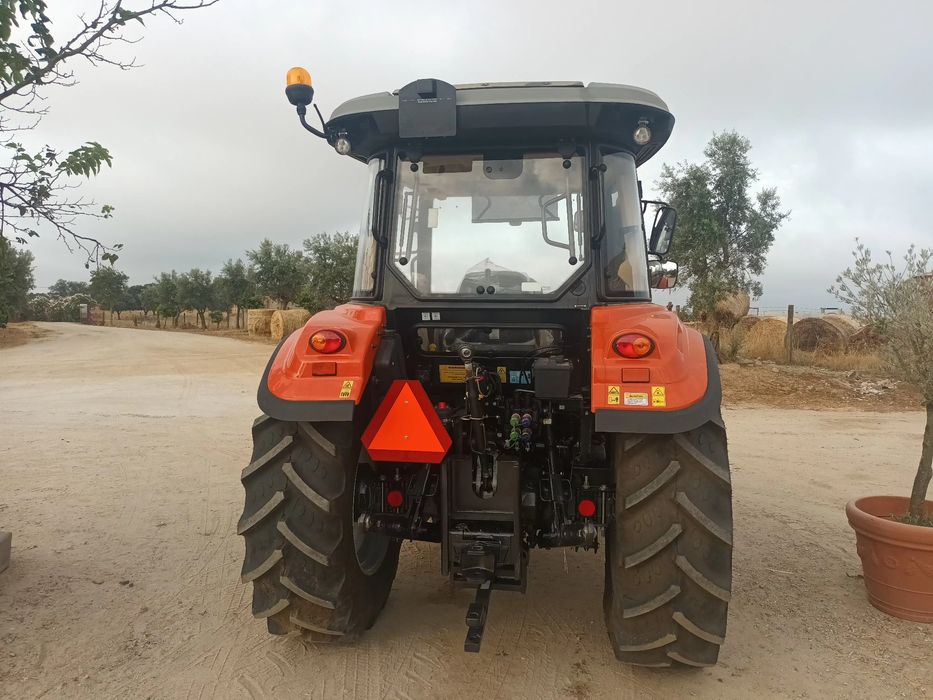 Venda de tractores novos de 20HP a 75HP marca TAFE
