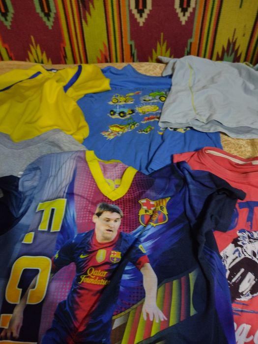 Продам  речі на хлопчика гарної якості в чудовому стані на 9-11