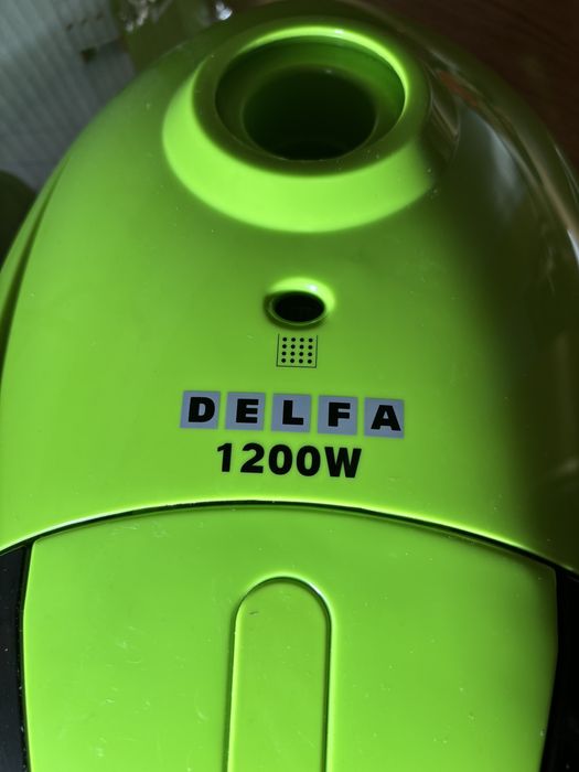 Пилосос Delfa Новий