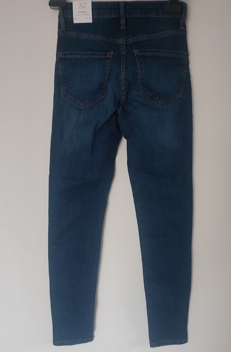 Nowe jeansy ciemne granatowe klasyczne mango Zara push up szafa kapsuł