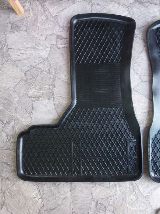 Dywaniki Gumowe Wycieraczki Korytka MERCEDES 307 W 207 KACZKA 308 410