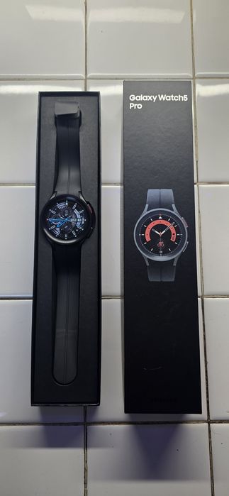 Galaxy watch 5 pro Negro Titanium, praticamente como NOVO! Com caixa e todos os acessórios impecáveis.
