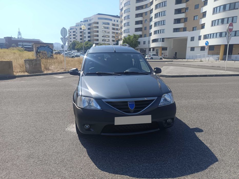 Dacia Logan 1.5 dci 7 Lugares — photo 5