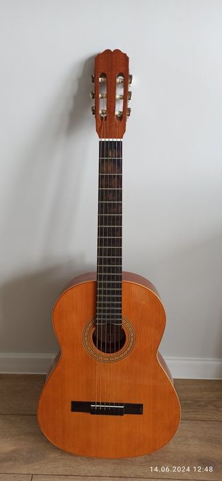 Sevilla gitara made in Spain
