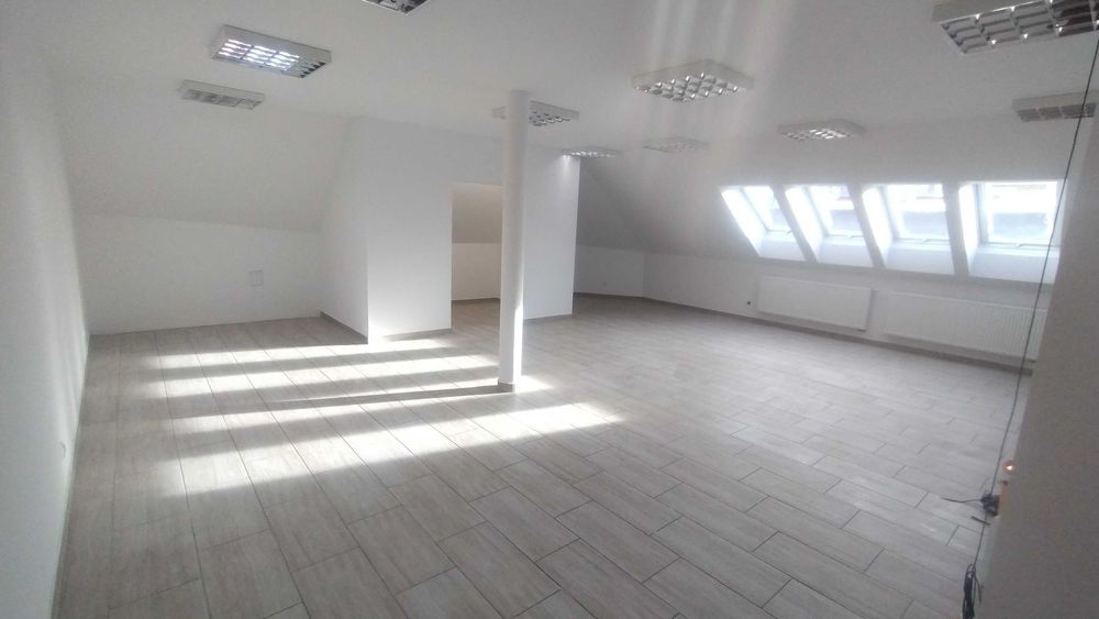 LOKAL USŁUGOWO BIUROWY w Sędziszowie Małopolskim w centrum miasta 60m2