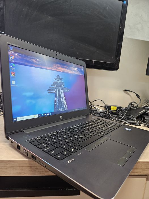 Игровой HP Zbook 15 G4 i7-7700HQ/16Gb/512Gb m.2 nvme/Nvidia M1200 4Gb/15.6" IPS