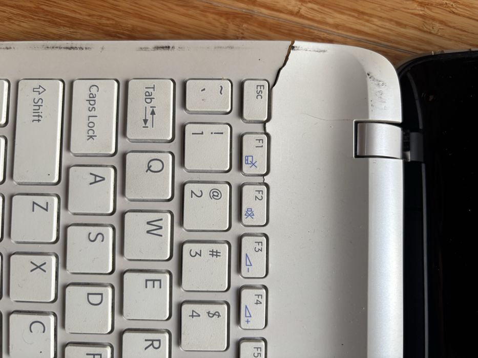 Sony laptop uszkodzony