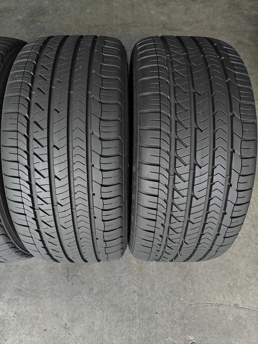 Всесезонні шини R18 245/40 93W комплект продам з американського авто Goodyear Eagle Sport