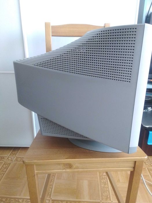Monitor CRT  LG Flatron ez T710BH