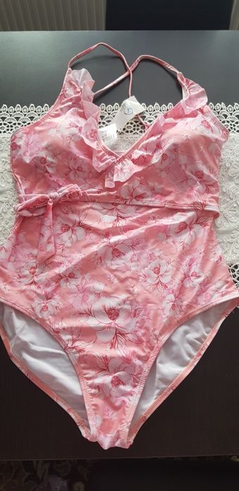 Strój kąpielowy jednoczęściowy