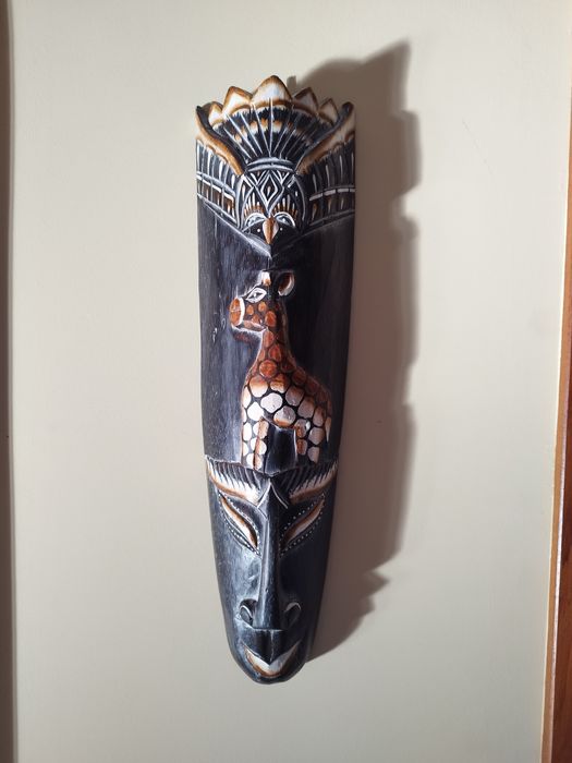 Máscara africana - madeira
