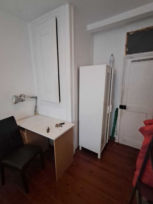 Quartos CASAL.Metro Saldannha Centro Lisboa. Entrada imediata.