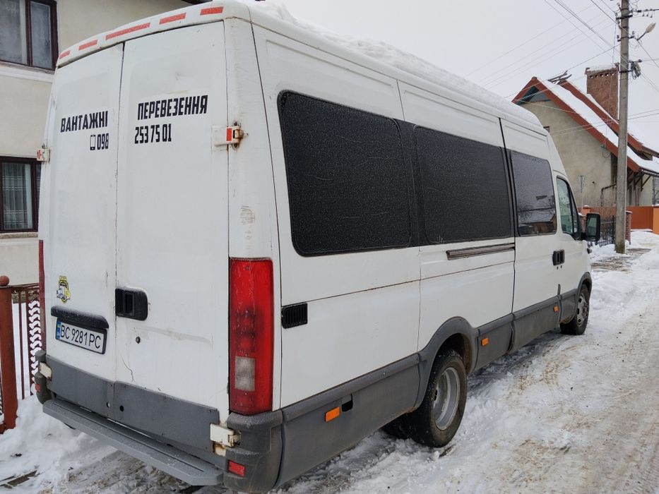 Maxi  пасажир 9 місний кат В  дизель2,8 на 6 ступці ,спарка