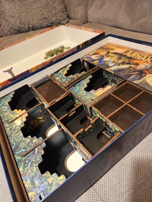 Zaginiona Wyspa Arnak: Premium Upgrade – Insert UV, Akrylowe Tokeny