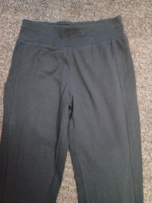 Leginsy w rozmiarze S