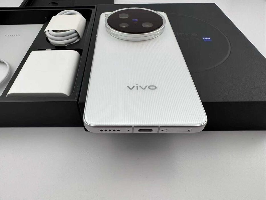 VIVO X200 ULTRA 512GB (В Україні)