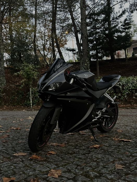Yamaha yzf r125