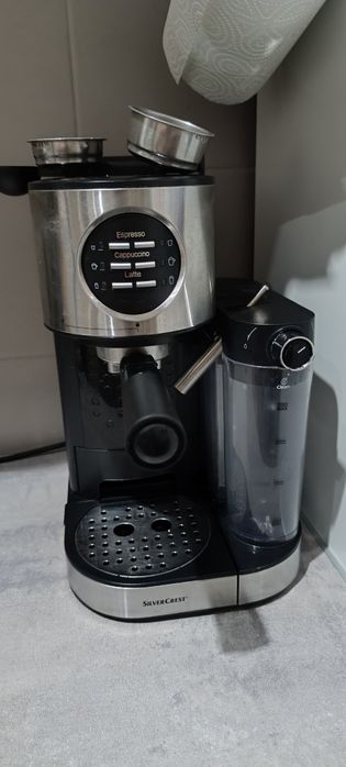 SILVERCREST Ekspres do kawy ze spieniaczem