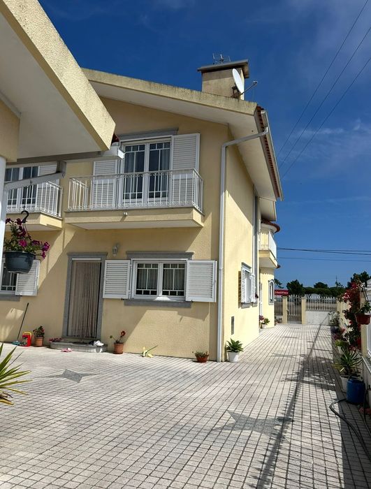 Moradia T4 para venda