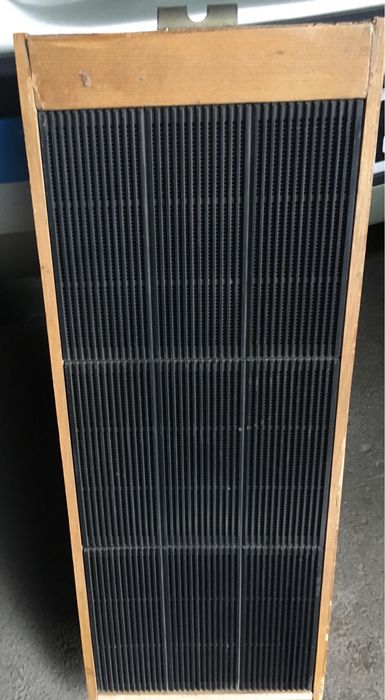 Підсилювач на 4 динаміка , пролежав з придбання без застосування