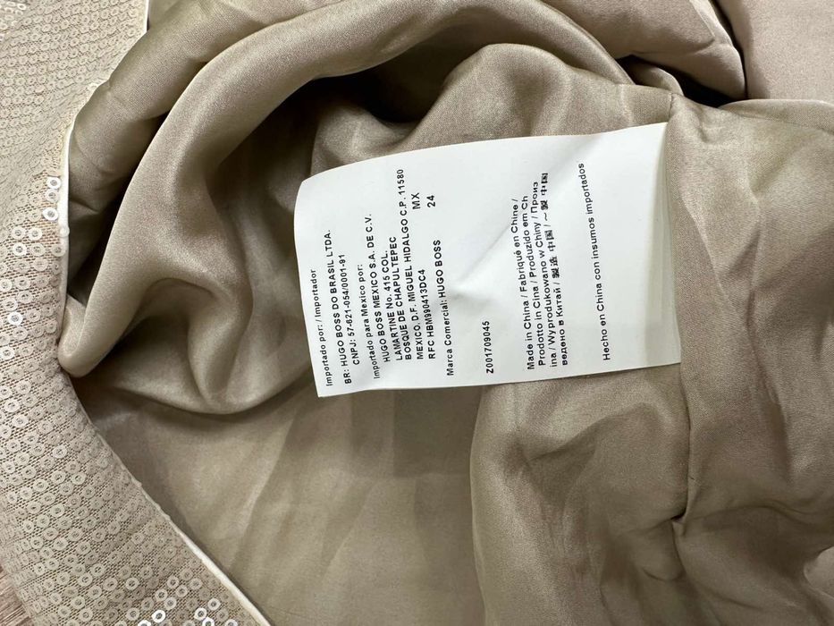 Блузка Hugo Boss з паєтками, розмір S